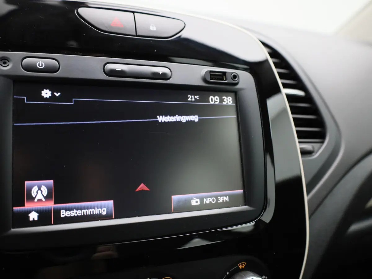 0.9 TCe Limited | Airconditioning | Stoelverwarming | Parkeersensoren |
