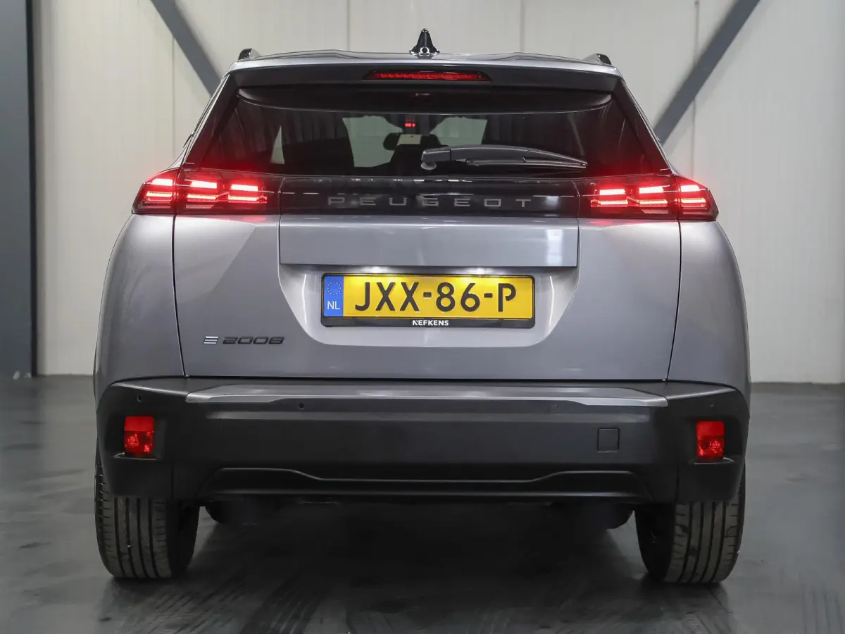 Allure 50kWh | Accu 100%| Navigatie | 1ste eigenaar | AppleCarplay/Android Auto | Armsteun | 17"LMV | AUTOMAAT | Keyless | Cruise Control | Climate Control | FULL LED | Isofix | Parkeersenso