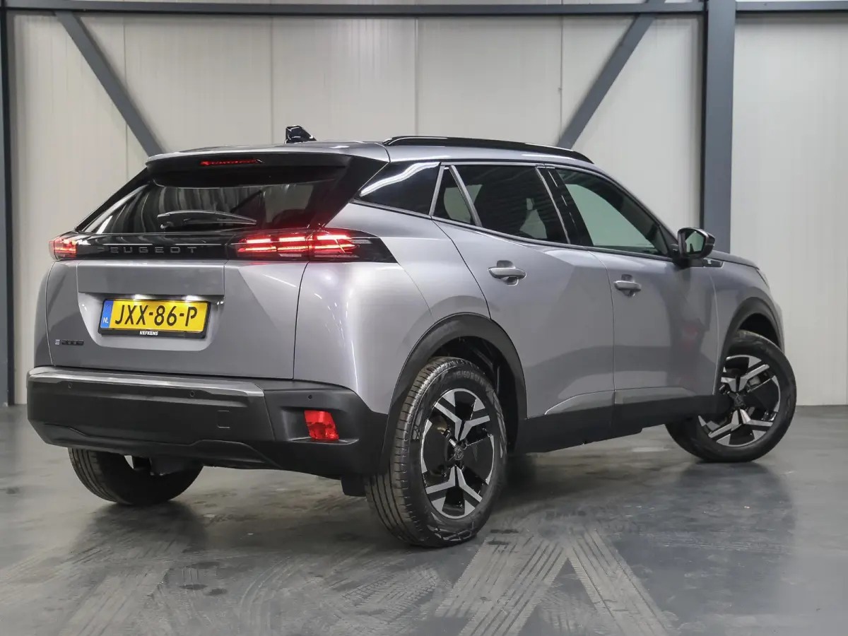Allure 50kWh | Accu 100%| Navigatie | 1ste eigenaar | AppleCarplay/Android Auto | Armsteun | 17"LMV | AUTOMAAT | Keyless | Cruise Control | Climate Control | FULL LED | Isofix | Parkeersenso