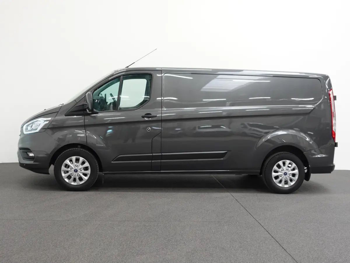 300 2.0 TDCI L2H1 Dubbele Cabine Trend Automaat Airco Navi Cruise Parkeersensoren Camera Trekhaak Carplay