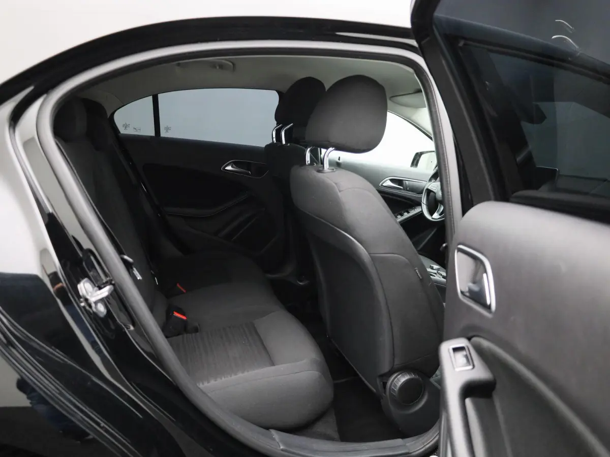 160 Sport Edition | Cruise Control | Navigatie | Bluetooth |