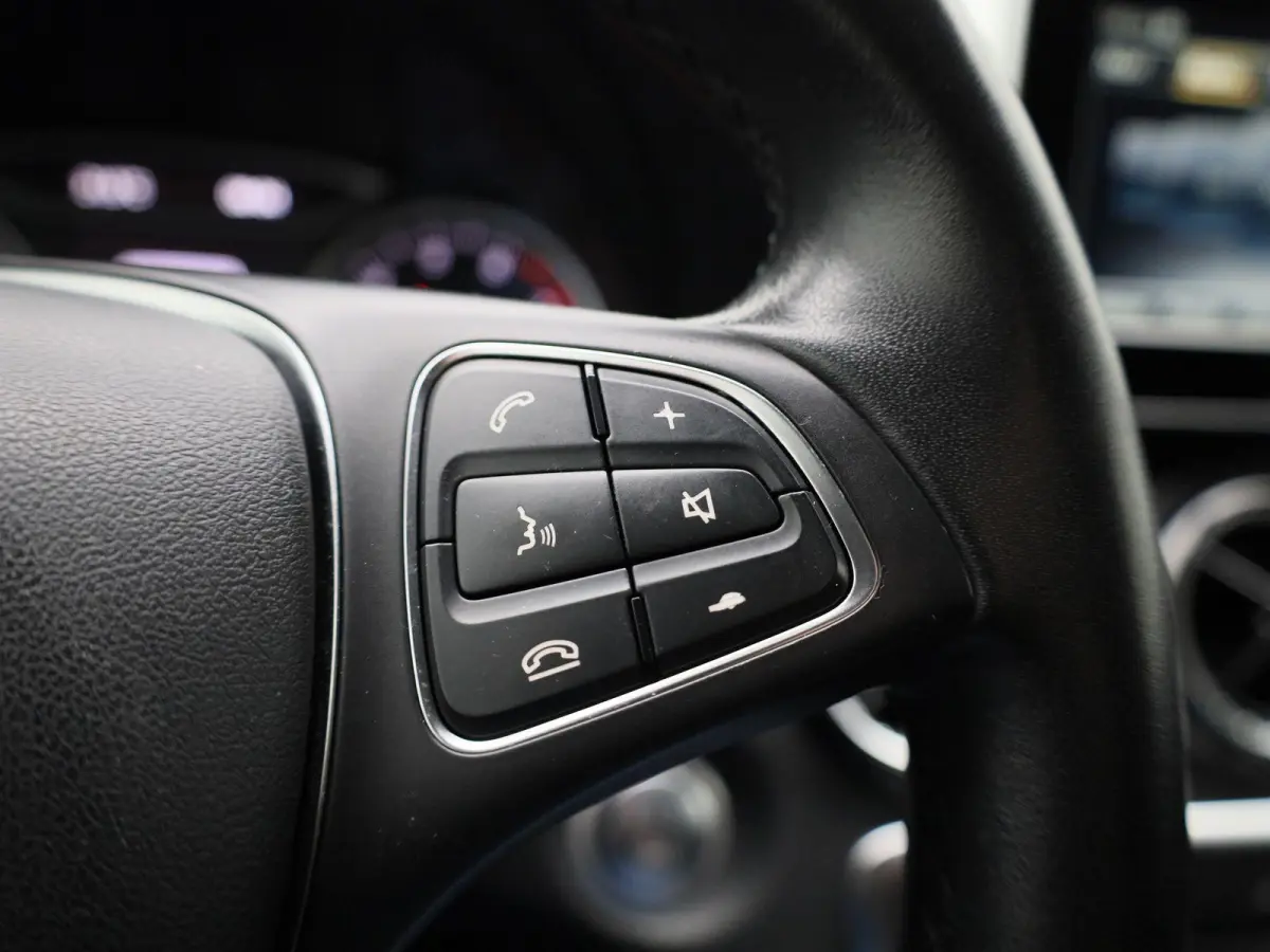 160 Sport Edition | Cruise Control | Navigatie | Bluetooth |