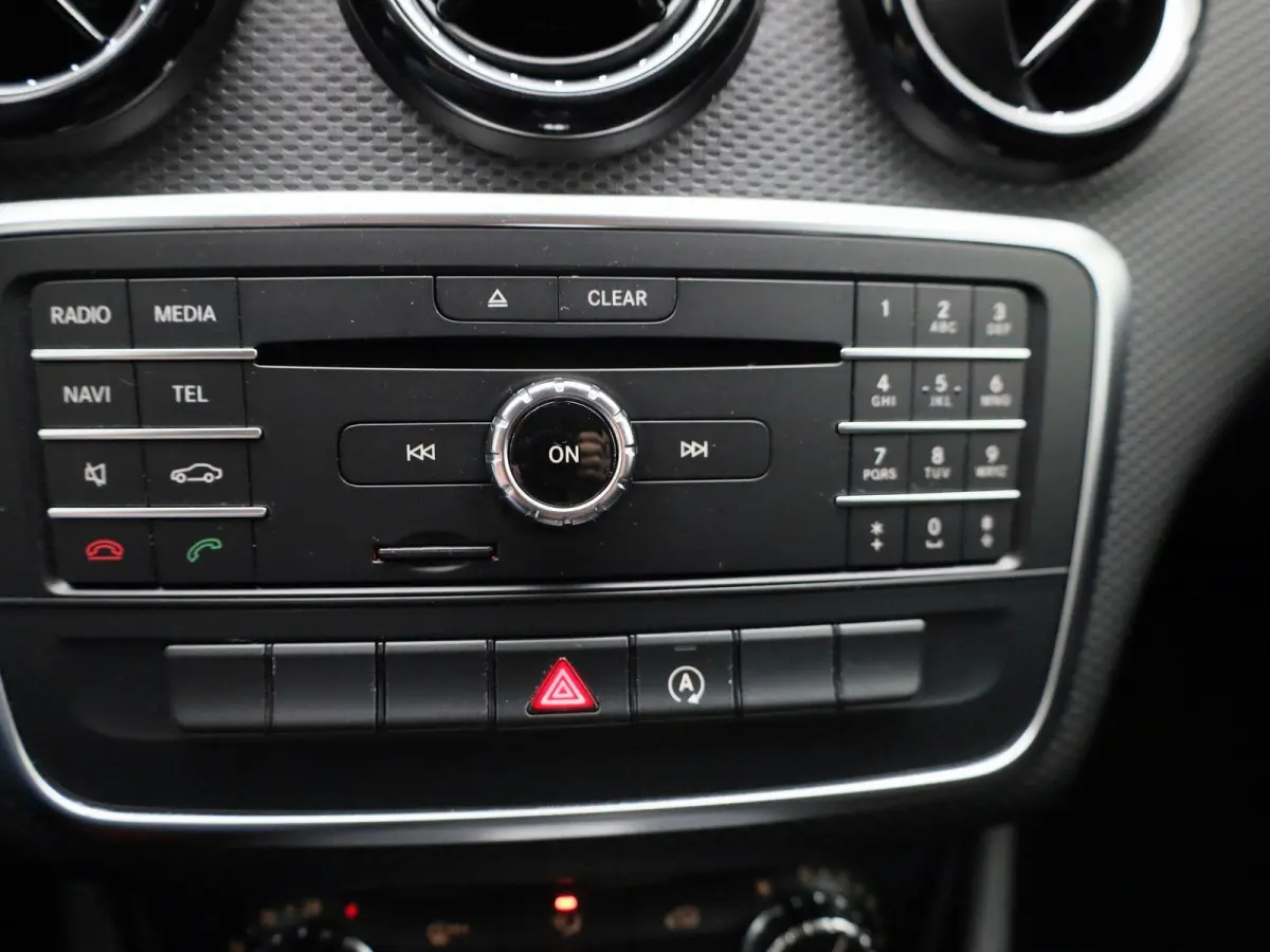 160 Sport Edition | Cruise Control | Navigatie | Bluetooth |