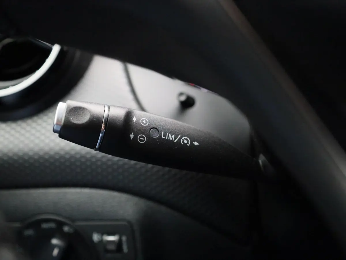 160 Sport Edition | Cruise Control | Navigatie | Bluetooth |