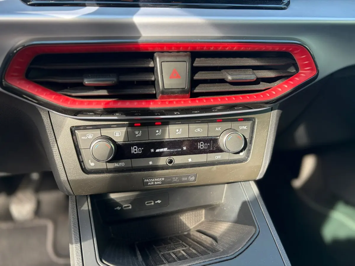 1.0 EcoTSI FR CARPLAY I CAMERA I CRUISE I DEALER ONDH I 6BAK