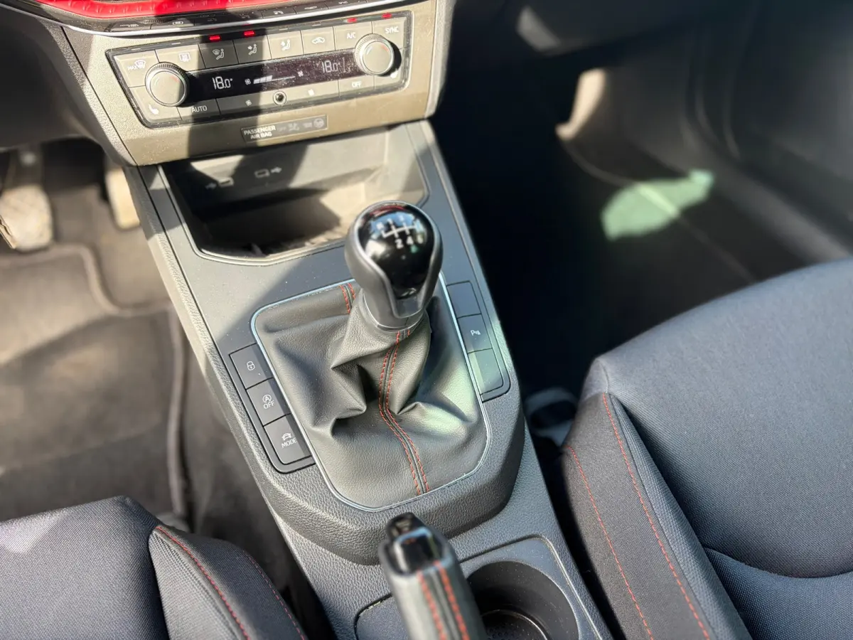 1.0 EcoTSI FR CARPLAY I CAMERA I CRUISE I DEALER ONDH I 6BAK