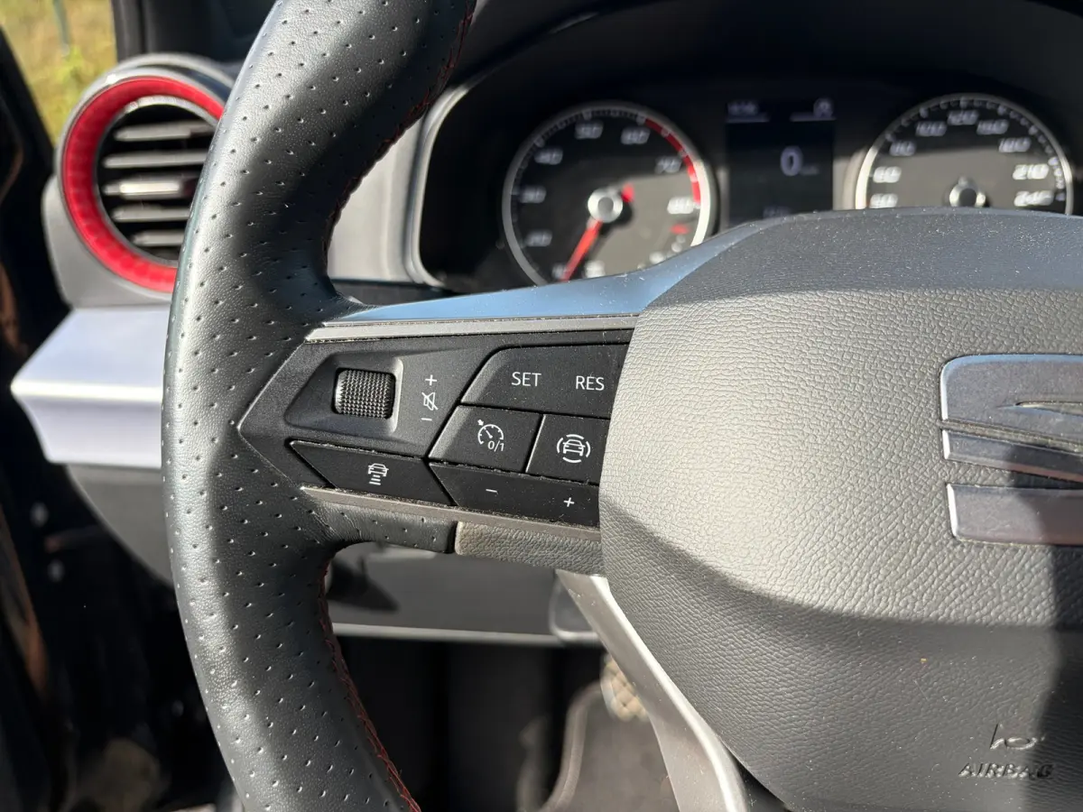 1.0 EcoTSI FR CARPLAY I CAMERA I CRUISE I DEALER ONDH I 6BAK