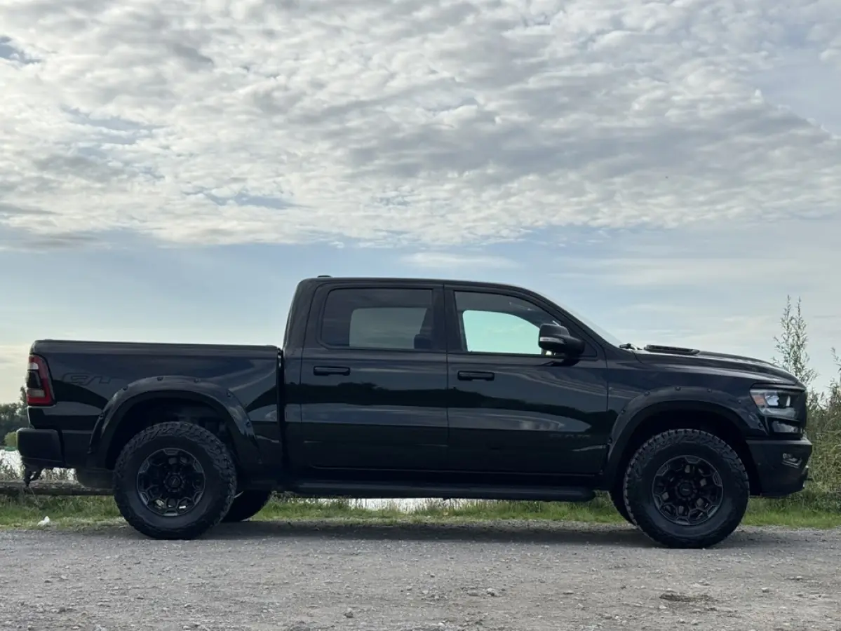 1500 REBEL GT 5.7L V8 WIDEBODY, ORIG NED, TRX STYLE, HUD, PANO, H&K, LUCHTV, DIGITAL MIRROR, CUT-OUT, CAI, PADDLE SHIFT