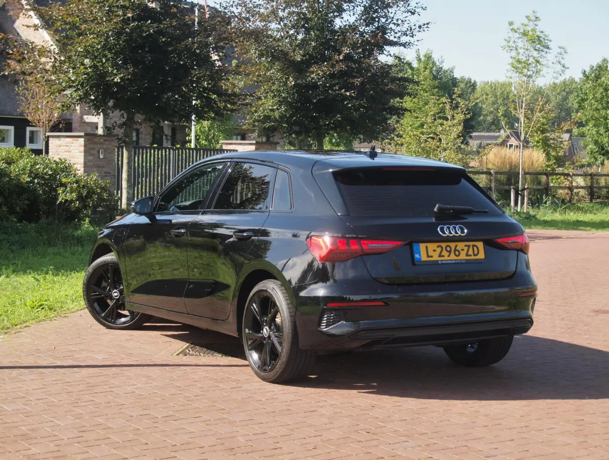 40 TFSI e Business edition | Apple Carplay | Sportstoelen | DAB | Navi | NL-Auto |