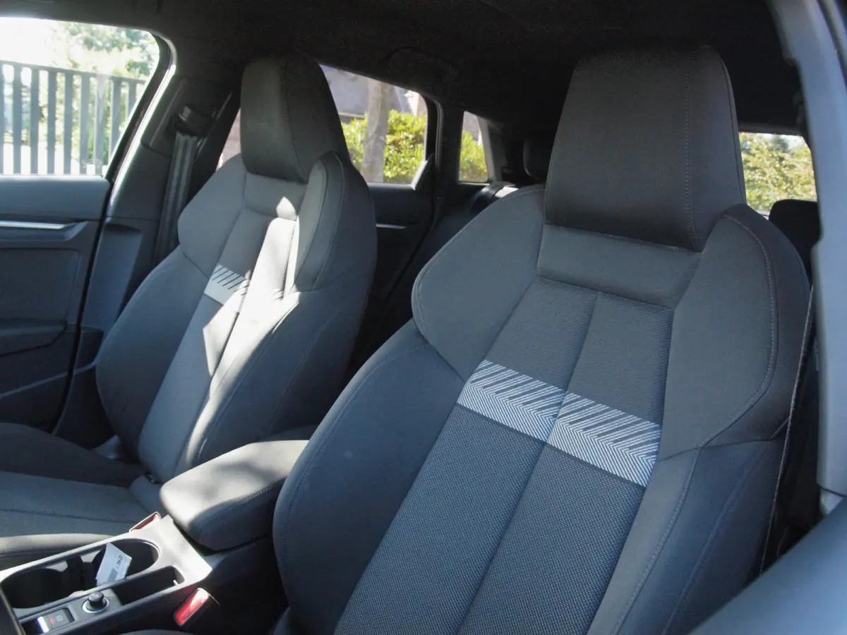 40 TFSI e Plug-in Hybride | Apple Carplay | Sportstoelen | DAB | Navi | NL-Auto |