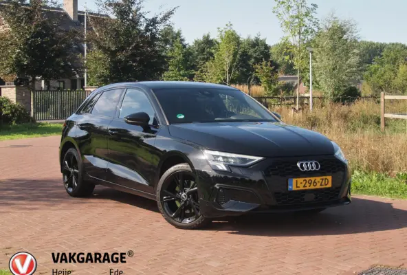 40 TFSI e Business edition | Apple Carplay | Sportstoelen | DAB | Navi | NL-Auto |