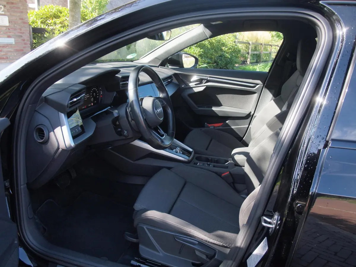 40 TFSI e Business edition | Apple Carplay | Sportstoelen | DAB | Navi | NL-Auto |