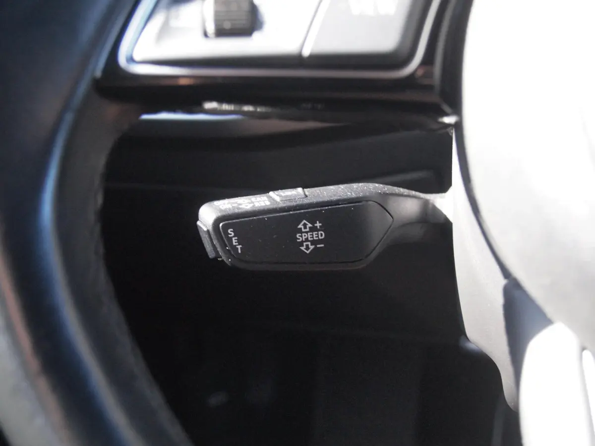 40 TFSI e Plug-in Hybride | Apple Carplay | Sportstoelen | DAB | Navi | NL-Auto |