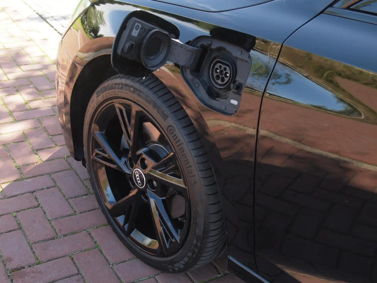 40 TFSI e Plug-in Hybride | Apple Carplay | Sportstoelen | DAB | Navi | NL-Auto |
