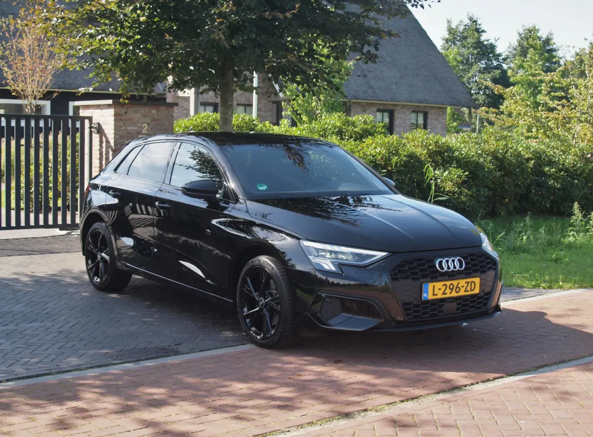 40 TFSI e Business edition | Apple Carplay | Sportstoelen | DAB | Navi | NL-Auto |