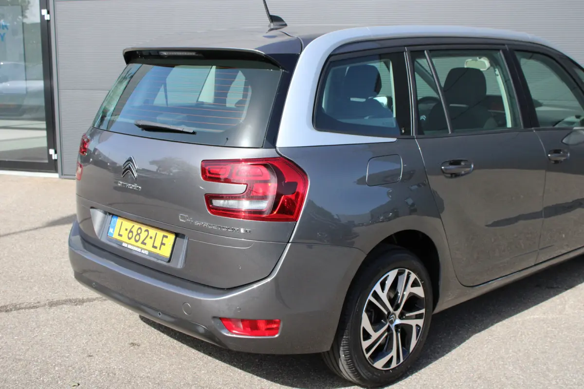 1.2 PureTech 130pk EAT8 Business | Automaat | Navigatie | Camera | Apple carplay | NL auto | 7 persoons | Bluetooth |