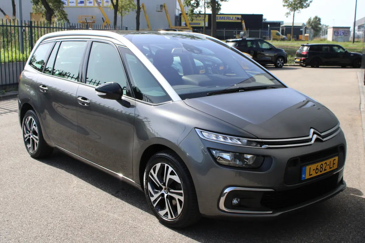 1.2 PureTech 130pk EAT8 Business | Automaat | Navigatie | Camera | Apple carplay | NL auto | 7 persoons | Bluetooth |
