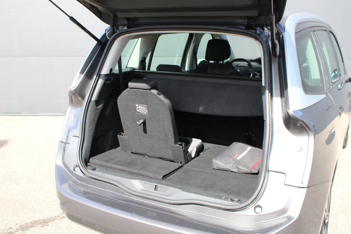 1.2 PureTech 130pk EAT8 Business | Automaat | Navigatie | Camera | Apple carplay | NL auto | 7 persoons | Bluetooth |