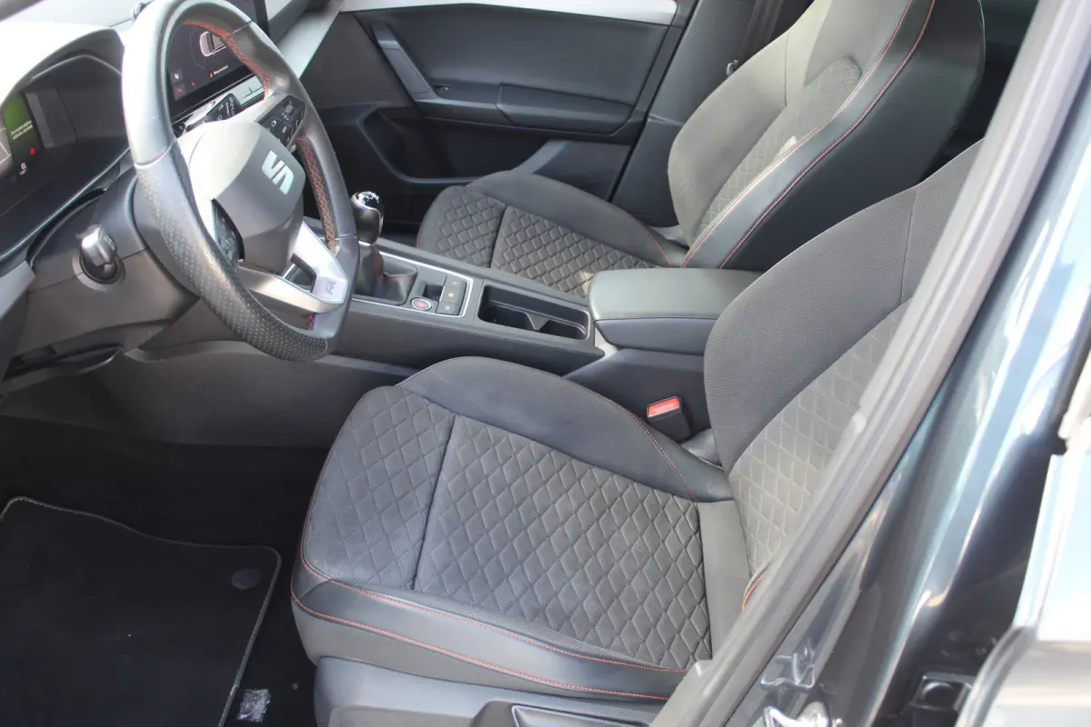 1.5 TSI FR Apple Carplay/Android Auto l Cruise control l Keyless start l hemelbekleding donker