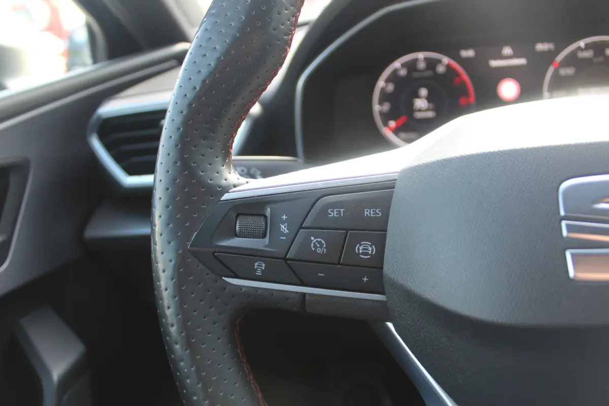 1.5 TSI FR Apple Carplay/Android Auto l Cruise control l Keyless start l hemelbekleding donker