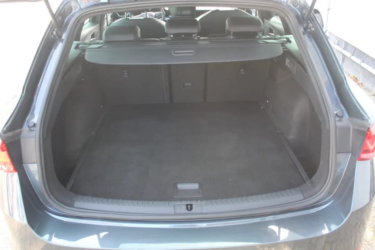 1.5 TSI FR Apple Carplay/Android Auto l Cruise control l Keyless start l hemelbekleding donker