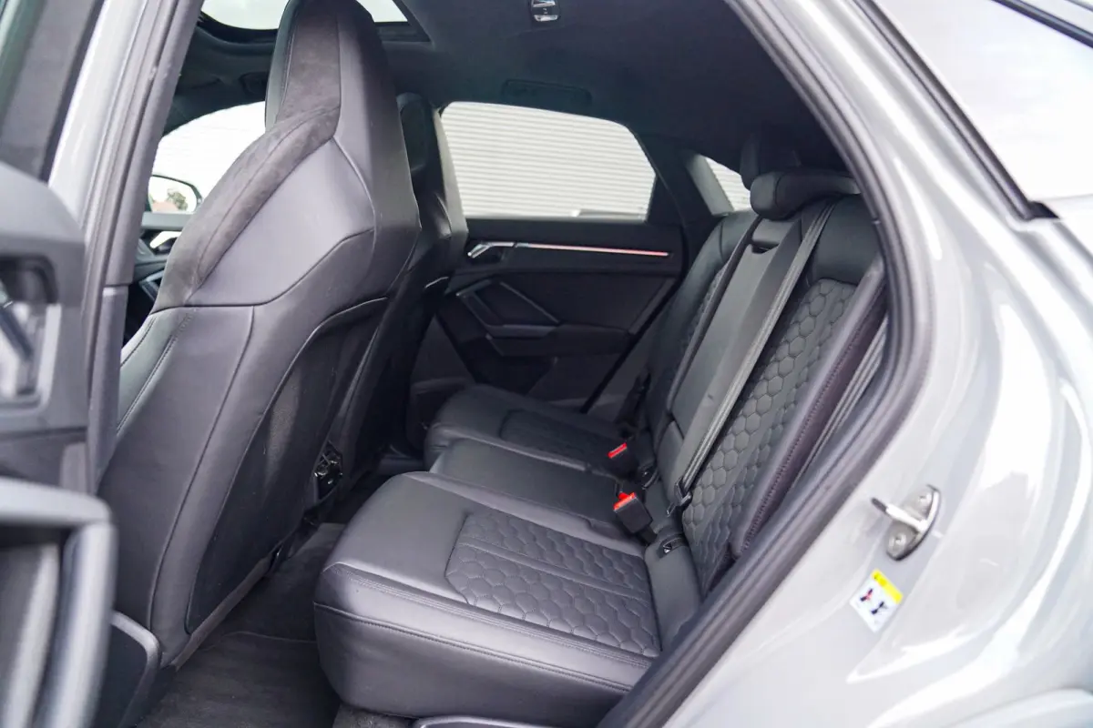 RSQ3 TFSI RS | Schuifdak | RS Zetels | Bang&Olufsen 3D Premium | Adaptieve Cruise | Sport uitlaat | NardoGrey |