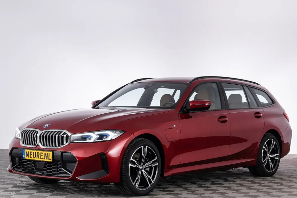 330e M Sport | LEDER | LED | CAMERA | PHEV