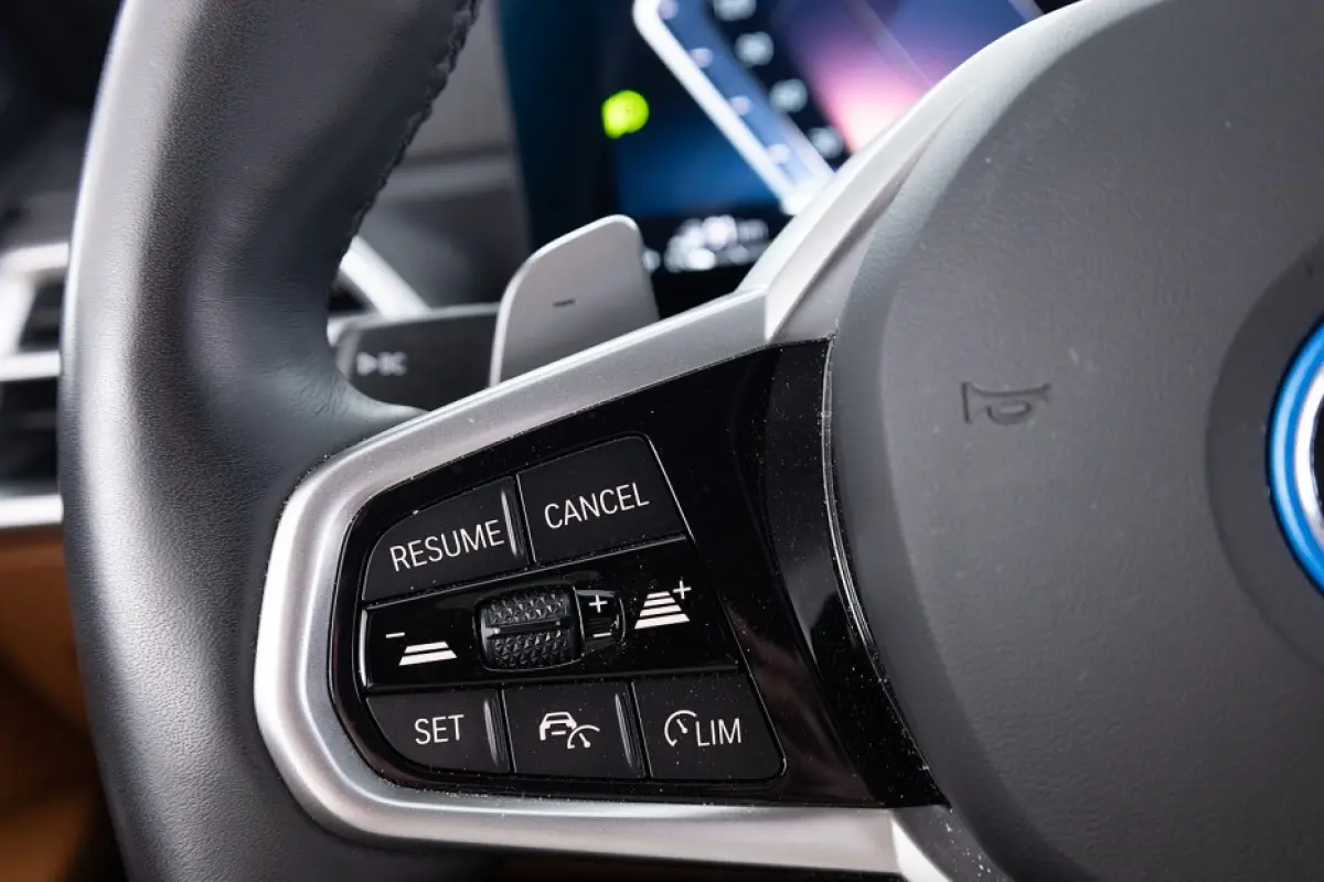 330e M Sport | LEDER | LED | CAMERA | PHEV