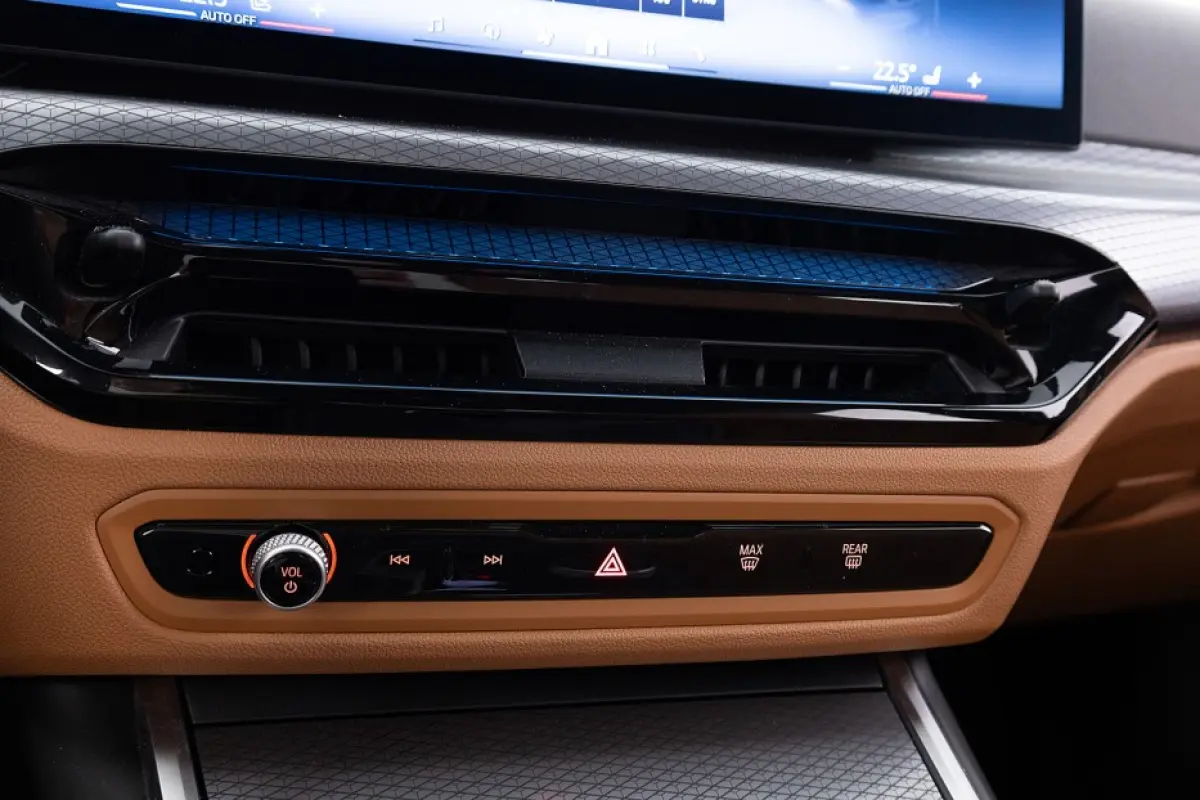 330e M Sport | LEDER | LED | CAMERA | PHEV