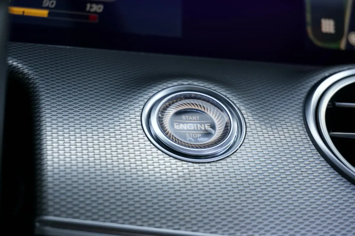 400 d 4Matic Premium Plus AMG + PANO / MEMORY / BURMESTER / 360° / TREKHAAK