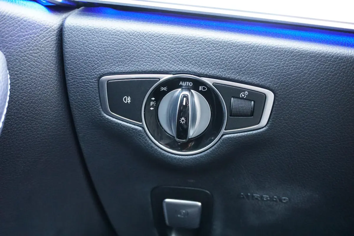 400 d 4Matic Premium Plus AMG + PANO / MEMORY / BURMESTER / 360° / TREKHAAK