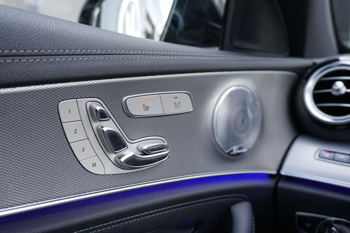 400 d 4Matic Premium Plus AMG + PANO / MEMORY / BURMESTER / 360° / TREKHAAK