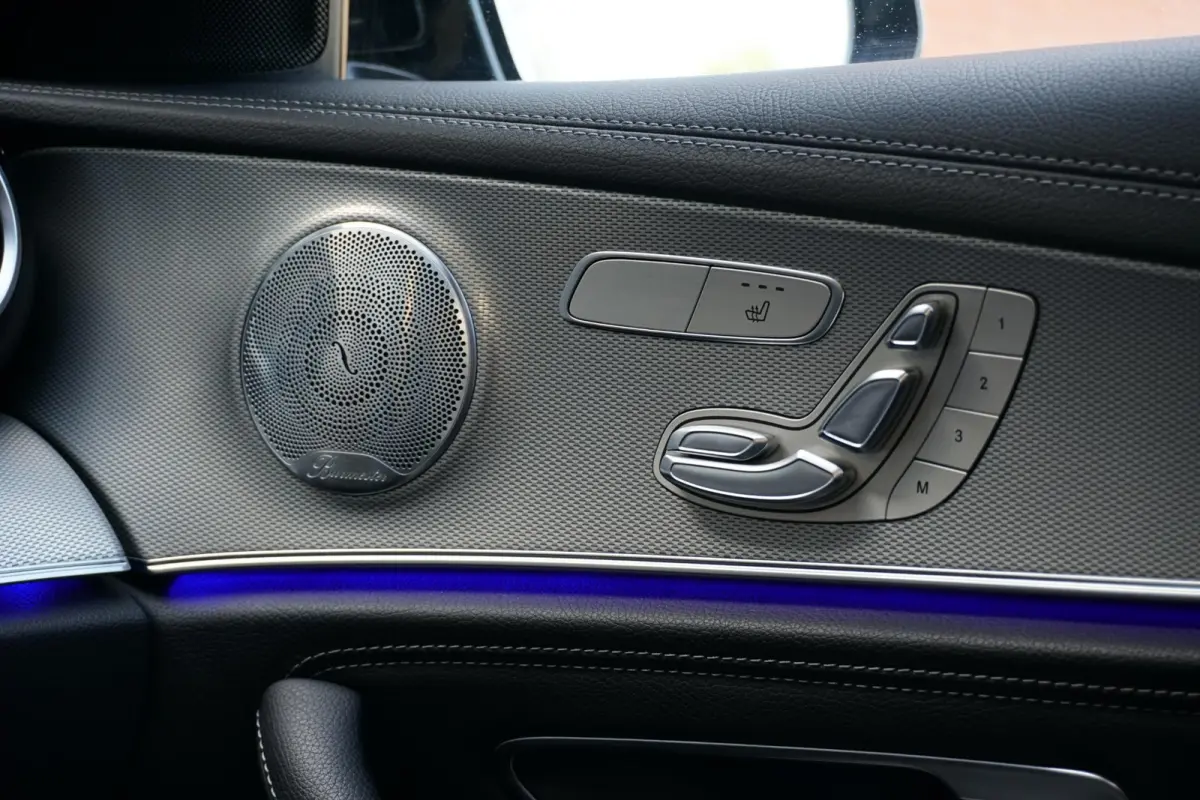 400 d 4Matic Premium Plus AMG + PANO / MEMORY / BURMESTER / 360° / TREKHAAK