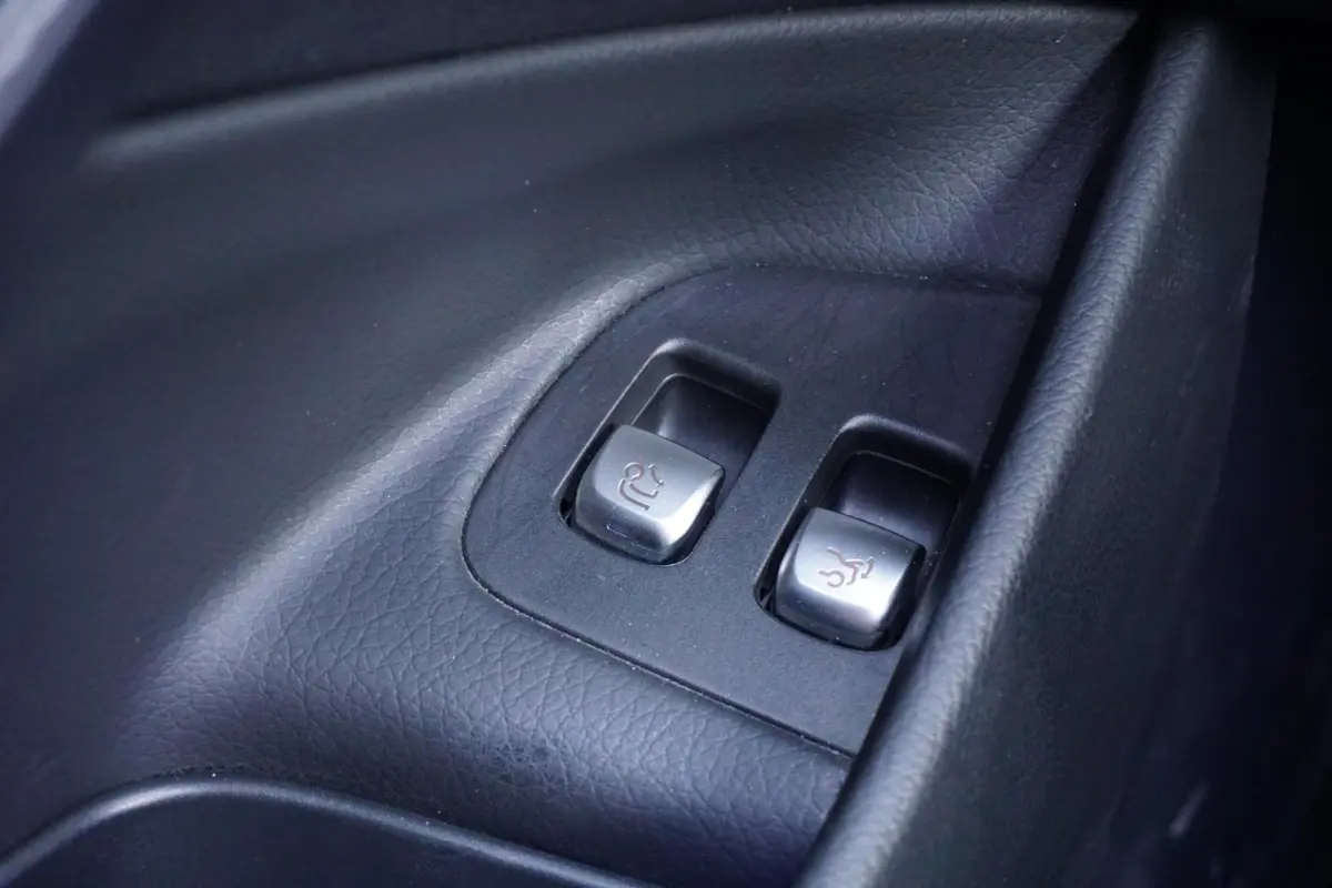 400 d 4Matic Premium Plus AMG + PANO / MEMORY / BURMESTER / 360° / TREKHAAK