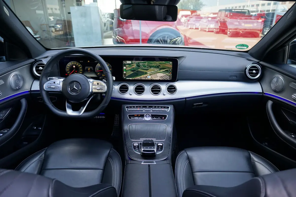 400 d 4Matic Premium Plus AMG + PANO / MEMORY / BURMESTER / 360° / TREKHAAK