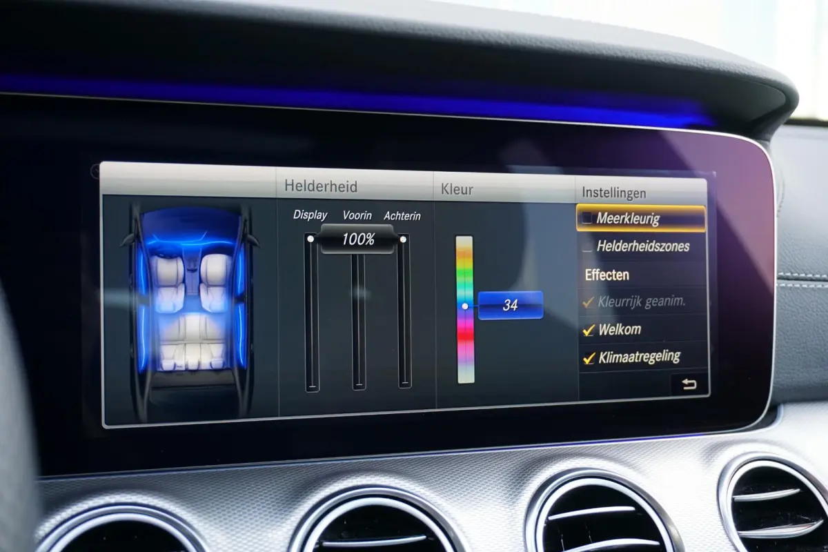 400 d 4Matic Premium Plus AMG + PANO / MEMORY / BURMESTER / 360° / TREKHAAK