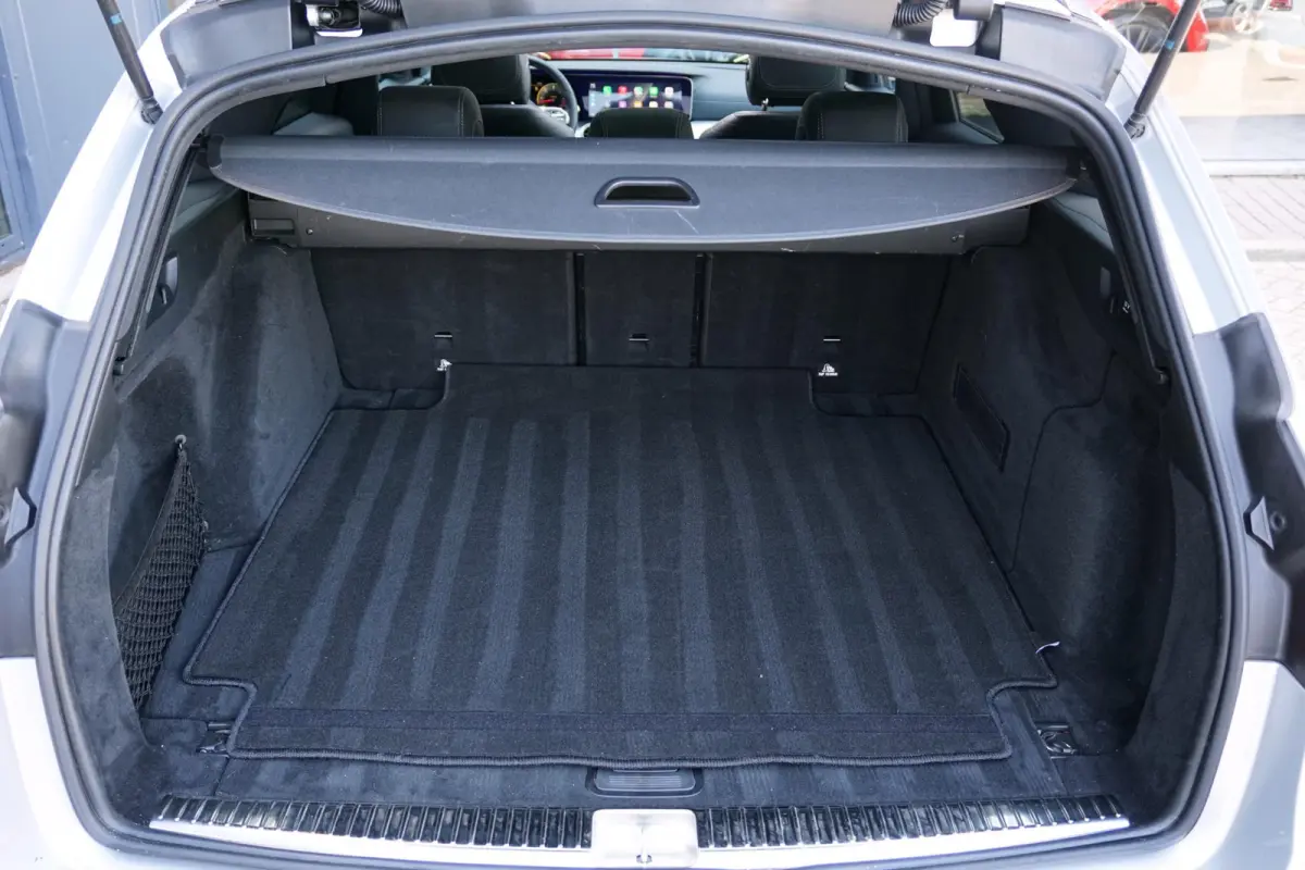 400 d 4Matic Premium Plus AMG + PANO / MEMORY / BURMESTER / 360° / TREKHAAK