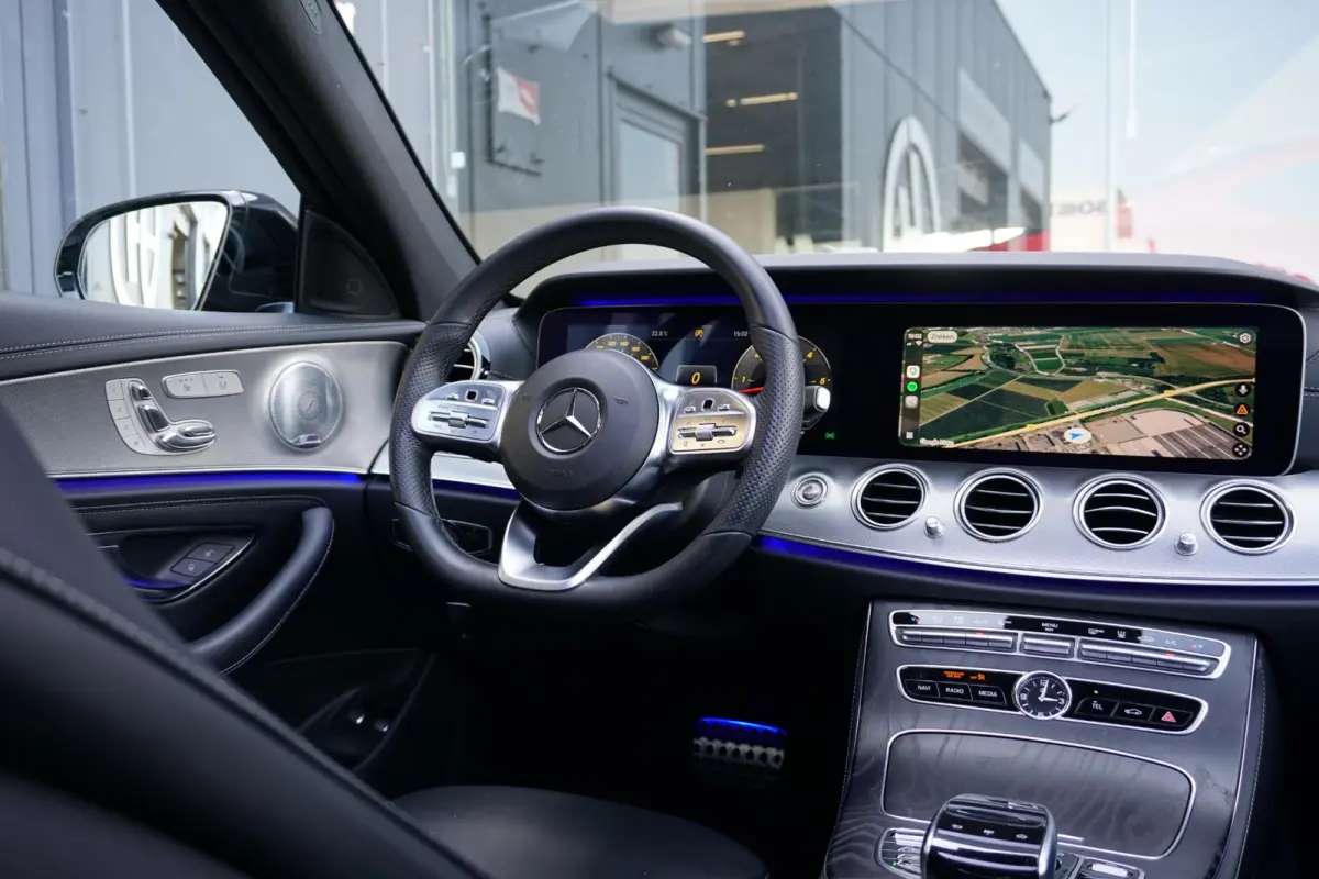 400 d 4Matic Premium Plus AMG + PANO / MEMORY / BURMESTER / 360° / TREKHAAK