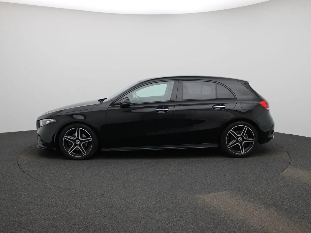 180 Aut. AMG Business Solution | Panoramadak | Sfeerverlichting | Memory | Carplay | Stoelverwarming | Led Verlichting | Camera |