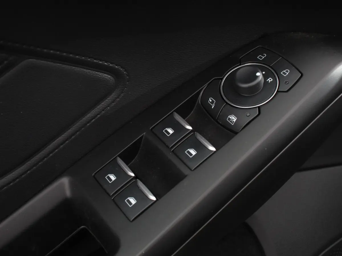 1.0 EcoBoost 155pk Automaat Hybrid Active X Navigatie Climate Control Camera Parkeer sensoren B&O Dab Led Lichtmetalen velgen Dab Led