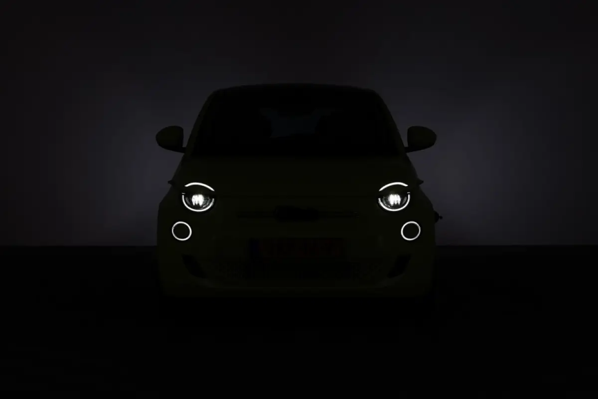 La Prima | JBL | LEDER | PANORAMADAK | NAVI | CAMERA | 24 kWh | SOH: 99,2% |