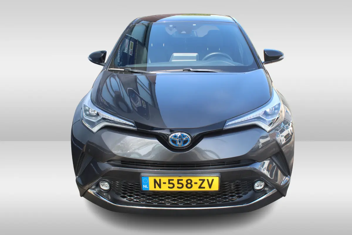 1.8 Hybrid Executive Trekhaak l Stoelverwaming l Dodehoekdetectie l Adaptief cruise control l Keyless entry l  Keyless start l airco automatisch l