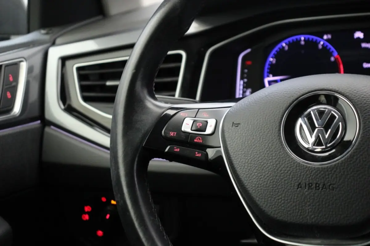 1.0 TSI Highline - Digitaal Cockpit, Carplay, Adapt. Cruise, Clima, Stoelverw.