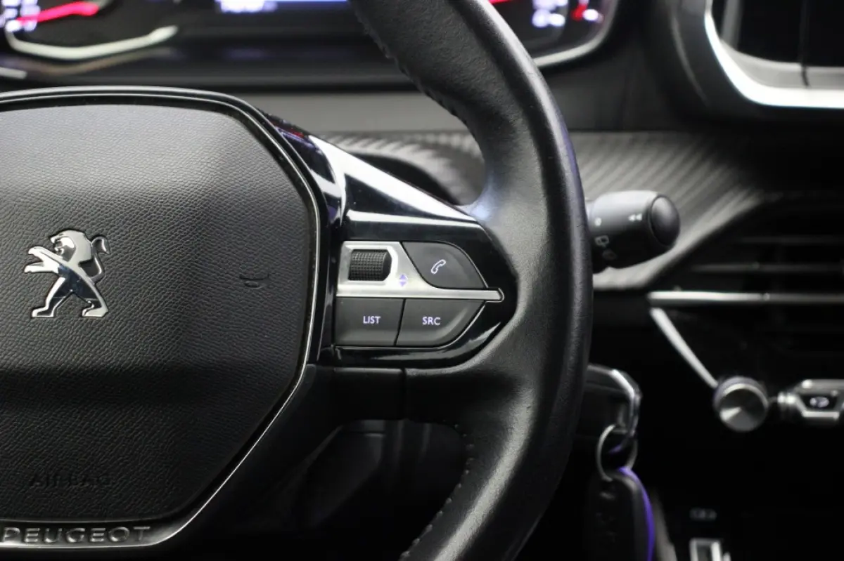 1.2 PureTech Active - Carplay, Navi, Cruise, Afn. Trekhaak