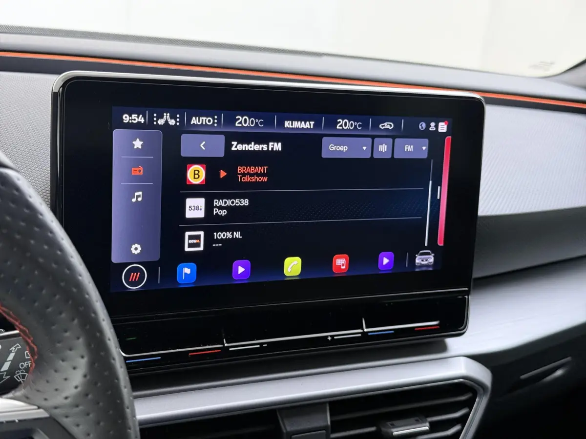 1.5 eTSI FR VAN:22.900,- VOOR:19.877,- UW HERFSTVOORDEEL:3.023,- 150PK | STOEL + STUURVERWARMING |ACHTERUIT RIJ CAMERA | KEYLESS | DODEHOEK | APPLECARPLAY\AINDROID AUTO | TREKHAAK | RIJKLAAR