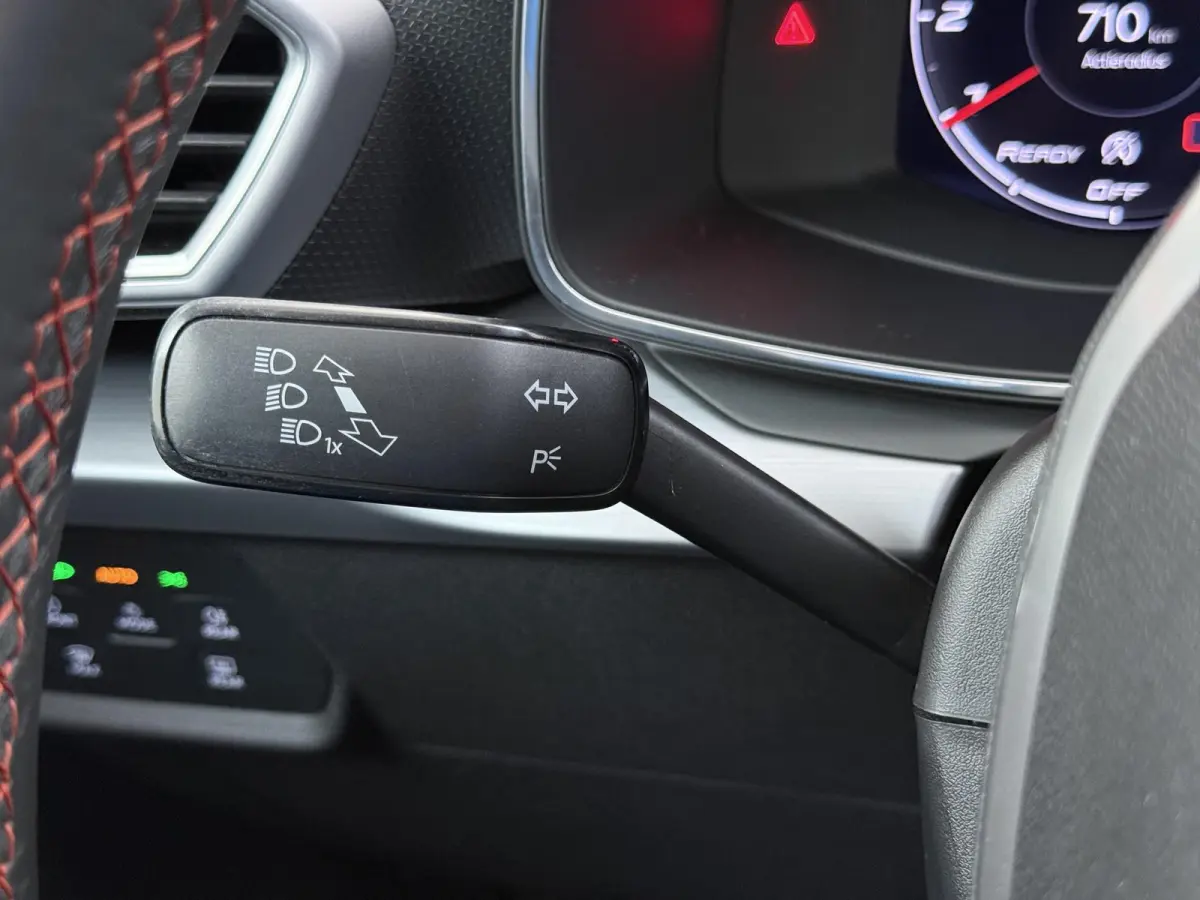 1.5 eTSI FR VAN:22.900,- VOOR:19.877,- UW HERFSTVOORDEEL:3.023,- 150PK | STOEL + STUURVERWARMING |ACHTERUIT RIJ CAMERA | KEYLESS | DODEHOEK | APPLECARPLAY\AINDROID AUTO | TREKHAAK | RIJKLAAR