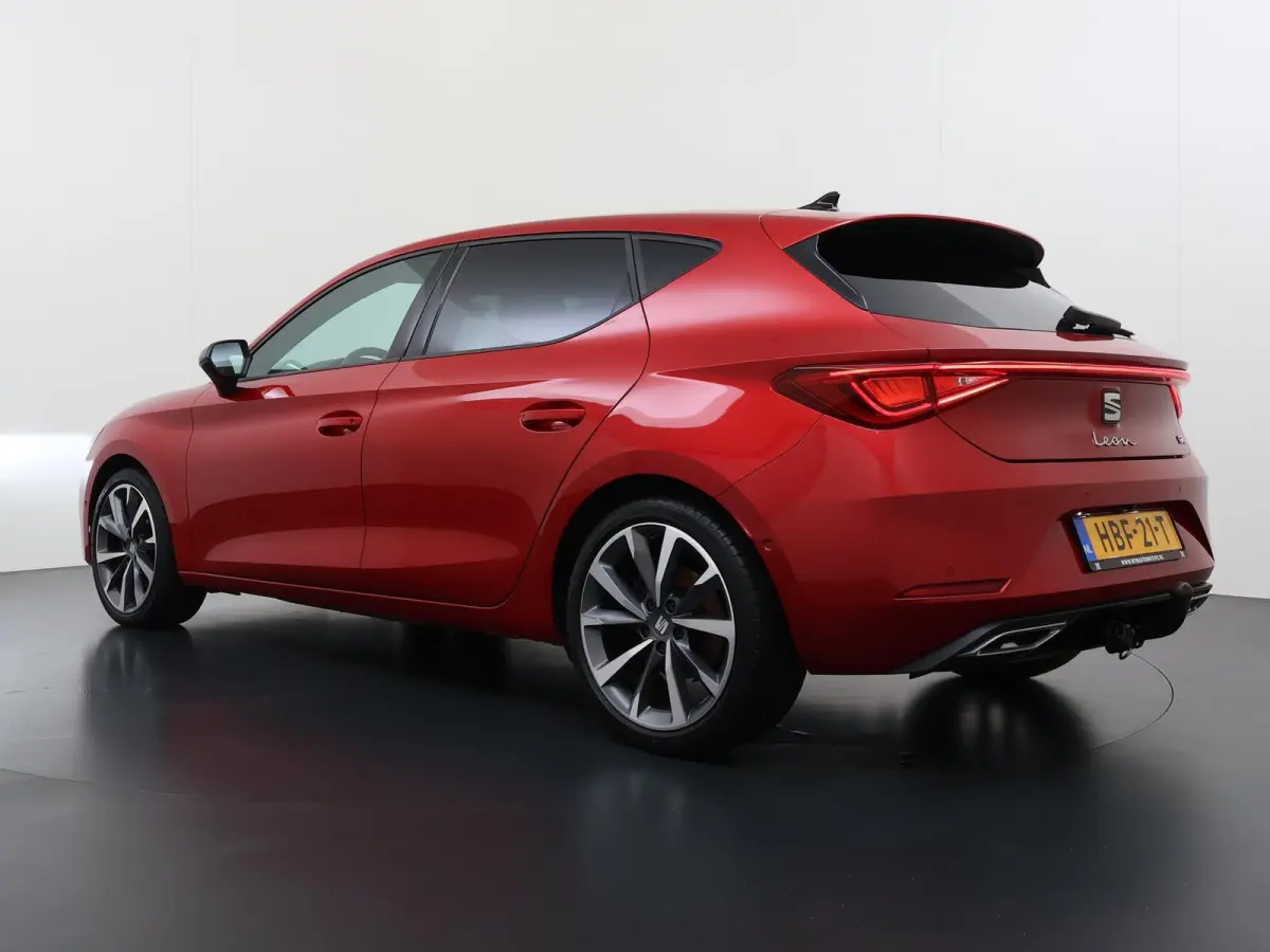 1.5 eTSI FR VAN:22.900,- VOOR:19.877,- UW HERFSTVOORDEEL:3.023,- 150PK | STOEL + STUURVERWARMING |ACHTERUIT RIJ CAMERA | KEYLESS | DODEHOEK | APPLECARPLAY\AINDROID AUTO | TREKHAAK | RIJKLAAR