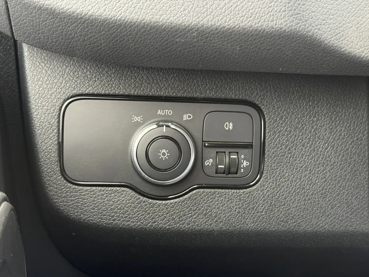314 2.2 140PK Automaat L2H2 Climate Control Cruise Control Carplay Camera