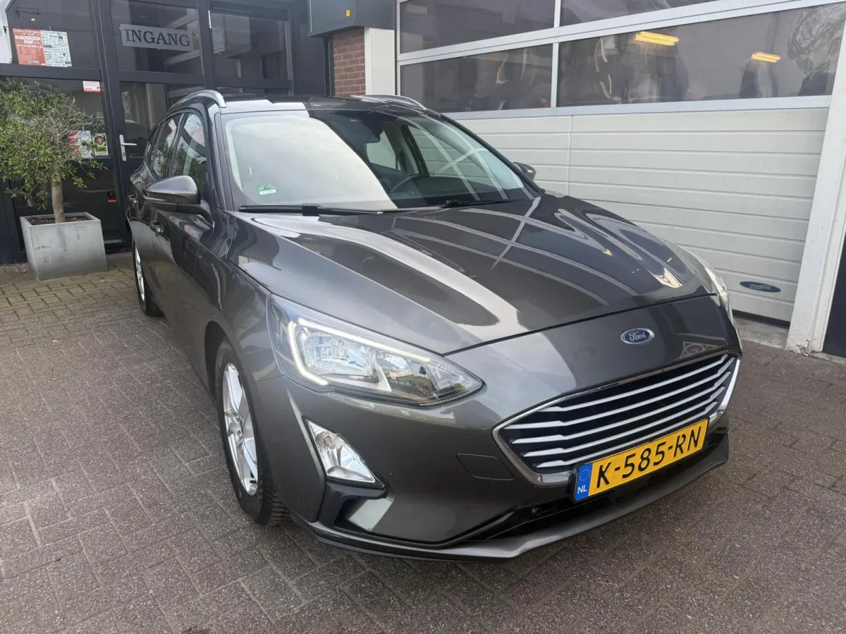 1.0 EcoBoost Hybrid Trend CARPLAY/TH *ALL-IN PRIJS*