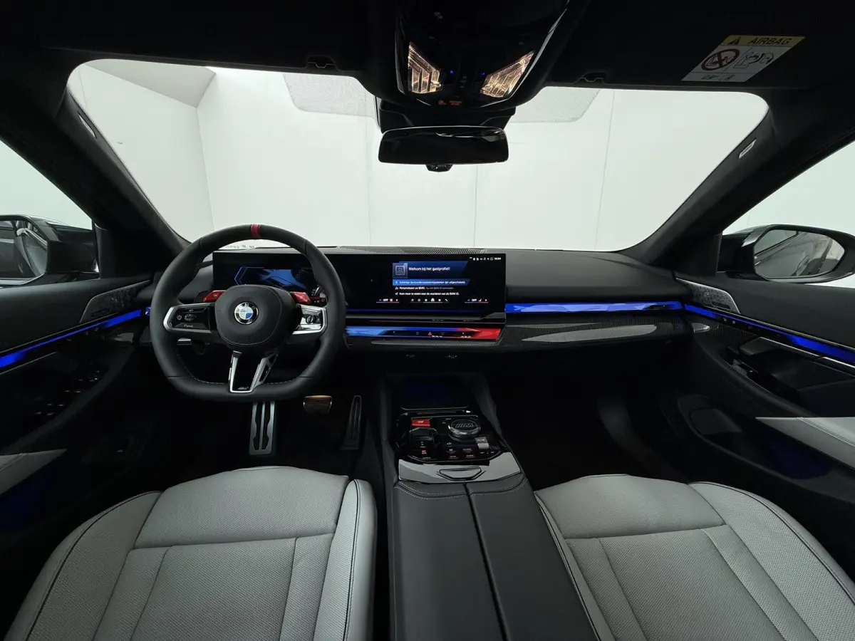 M5 | M Drivers Pack | Driving Assistant Professional | Comfort Pack | Parking Assistant Professional |